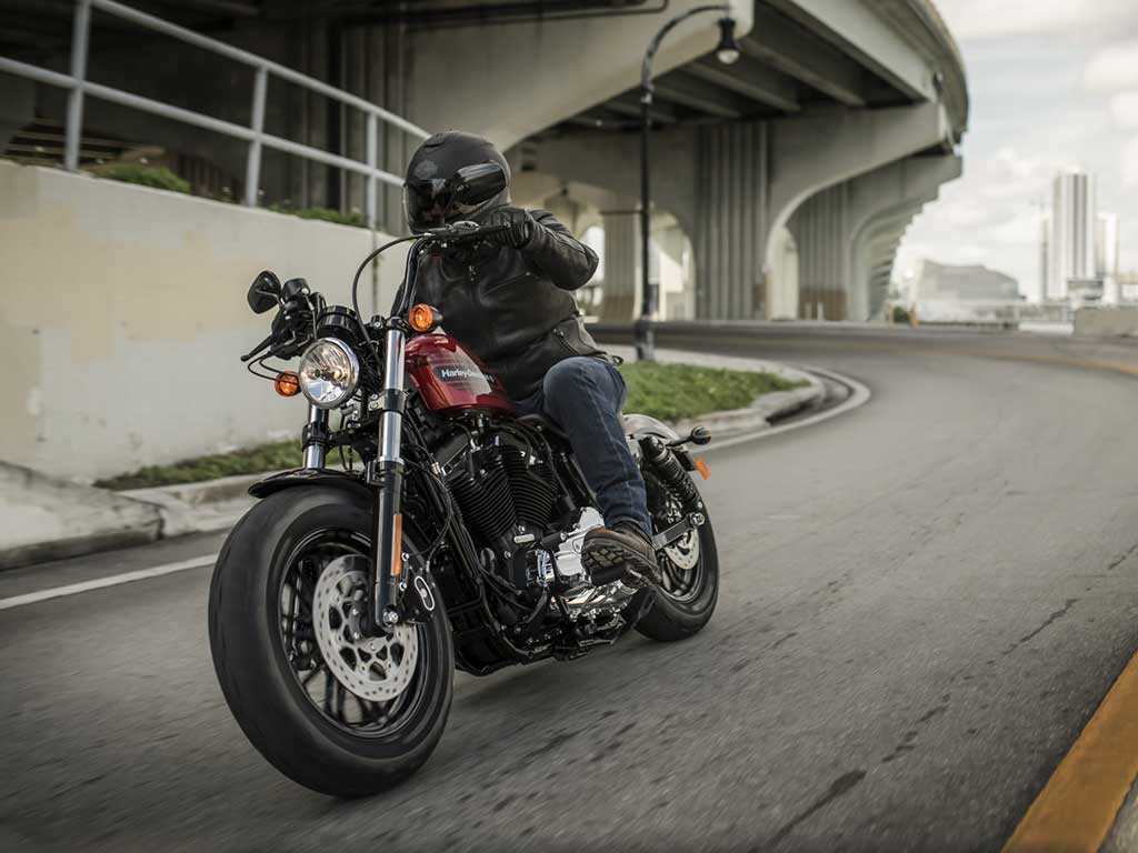 Harley Davidson Forty-Eight Special - cooler Custom-Bike-Look ab Werk der amerikanischen Kultmarke. Ein Bike das wir in diesem Jahr auf jeden Fall noch testen werden.